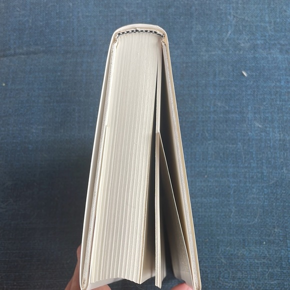 Conclave. Greg Tobin. Hardcover novel. Fiction. Catholic. 1st Ed. - Picture 4 of 10